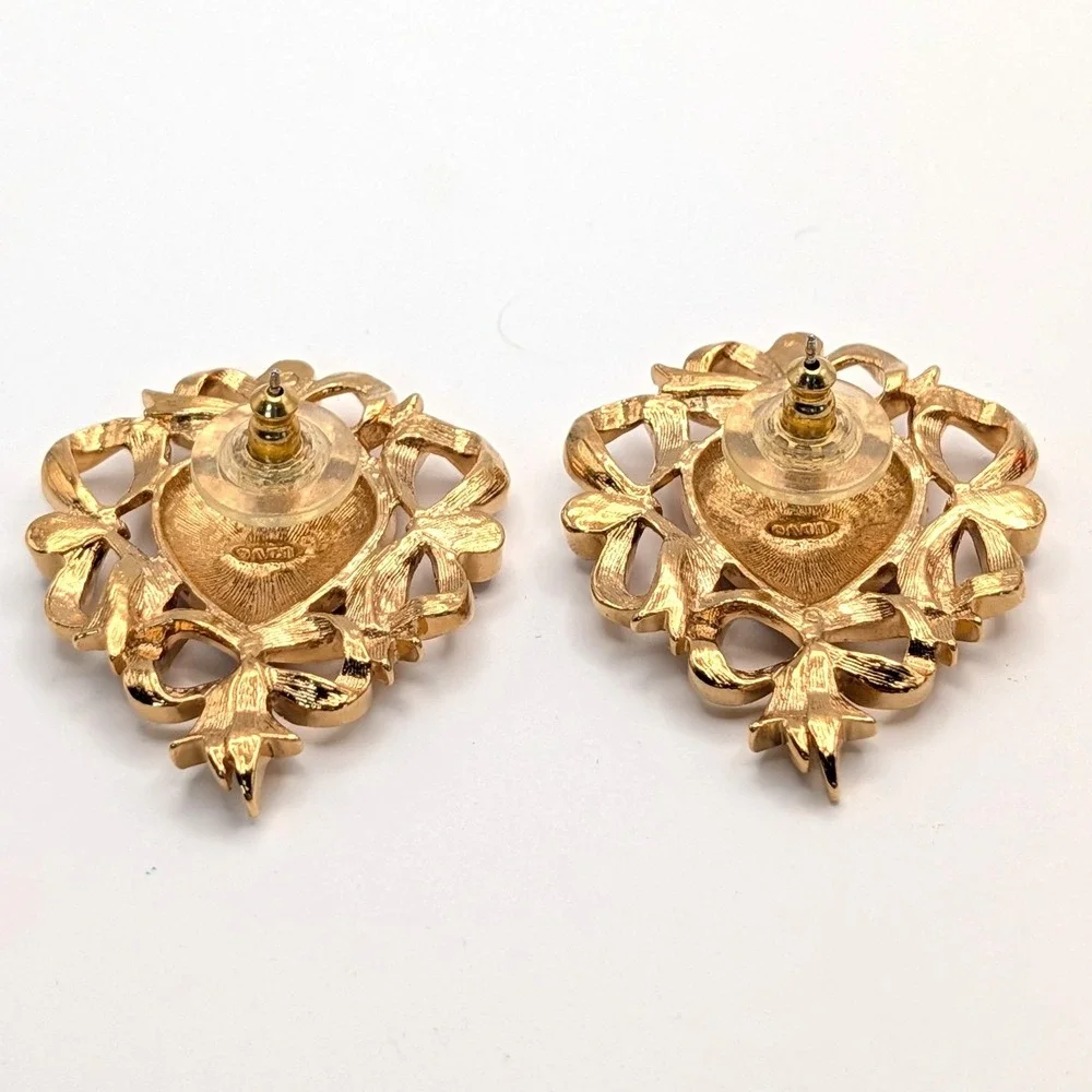 Avon Vintage Red Glitter Enamel Heart Bow Gold Tone Stud Earrings 1.25